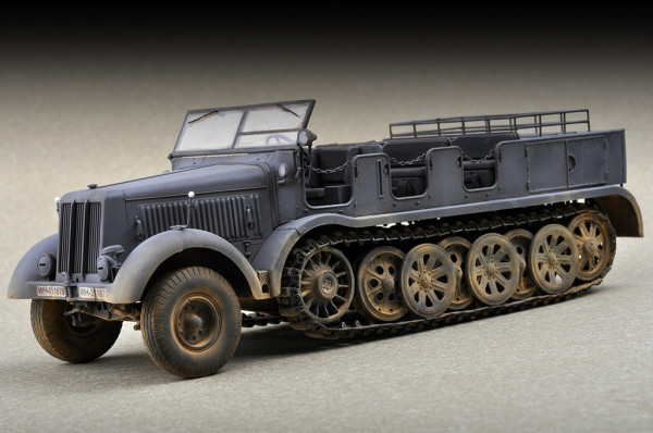 Trumpeter 87403 Sd.Kfz.8 Schwerer Zugkraftwagen 12t 1:72